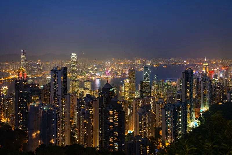 Inside the Hong Kong Private Banking Playbook: Multi-Currency Portfolio Construction for Ultra-High-Net-Worth Americans